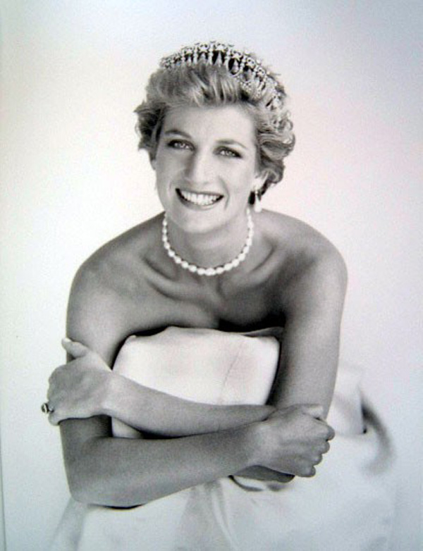 princess diana death photos autopsy. Princess Diana Death Photos: